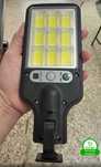 Lampa solarna Led z czujnikiem ruchu i zmierzchu z pilotem. Nowa