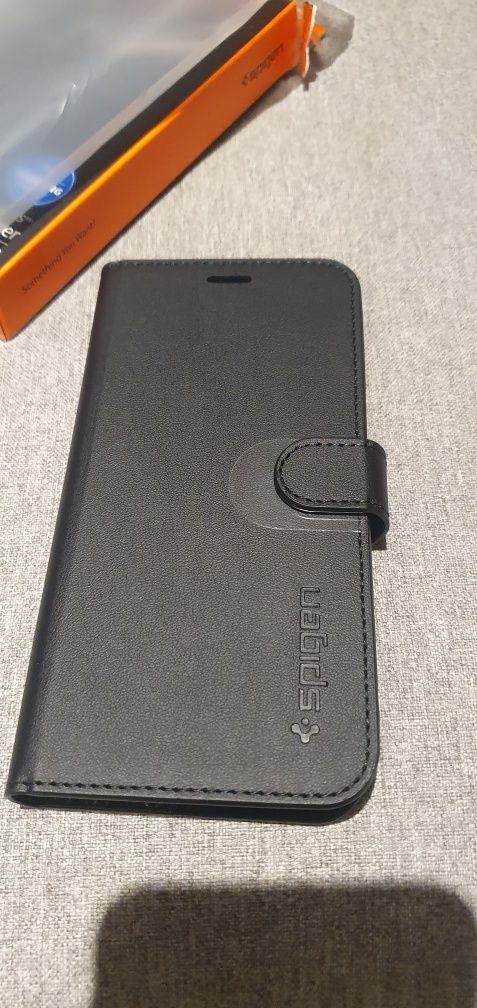 Super obudowa  Spigen dla Galaxy A6