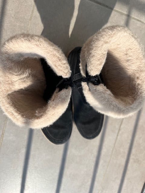 Piękne ocieplane i wodoodporne buty zimowe dla dziewczynki GEOX, 33/34