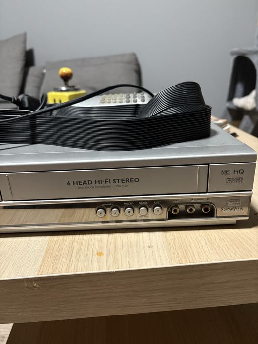 odtwarzacz DVD/VCR firmy Philips