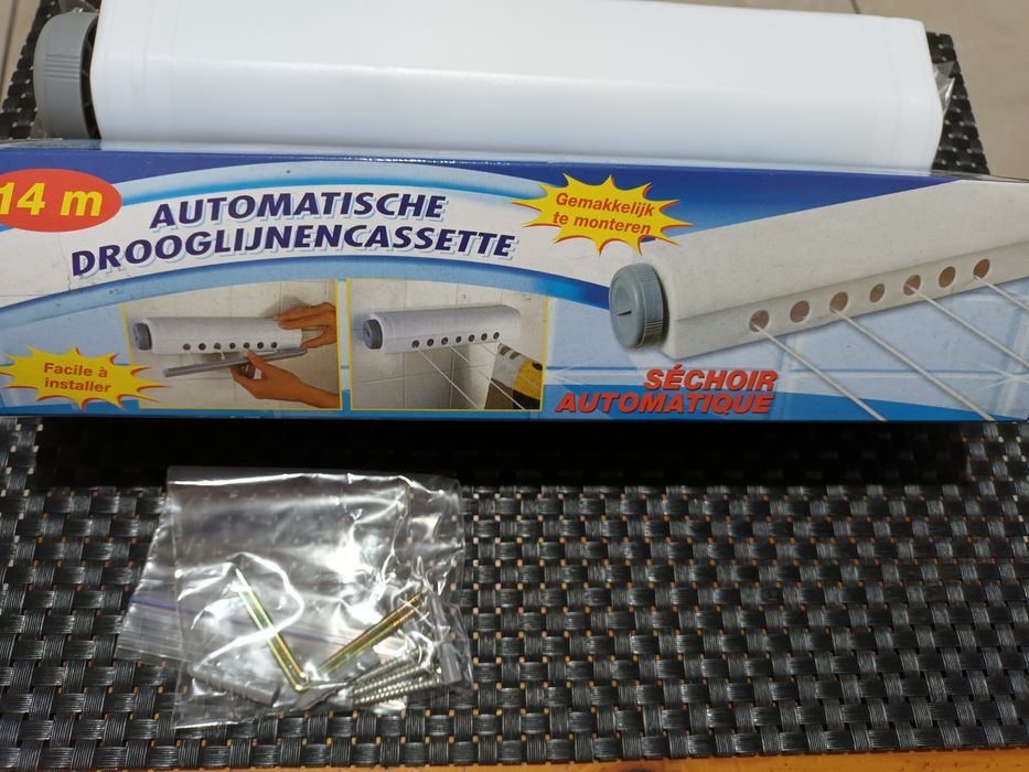 Suszarka automatyczna na pranie zwijana