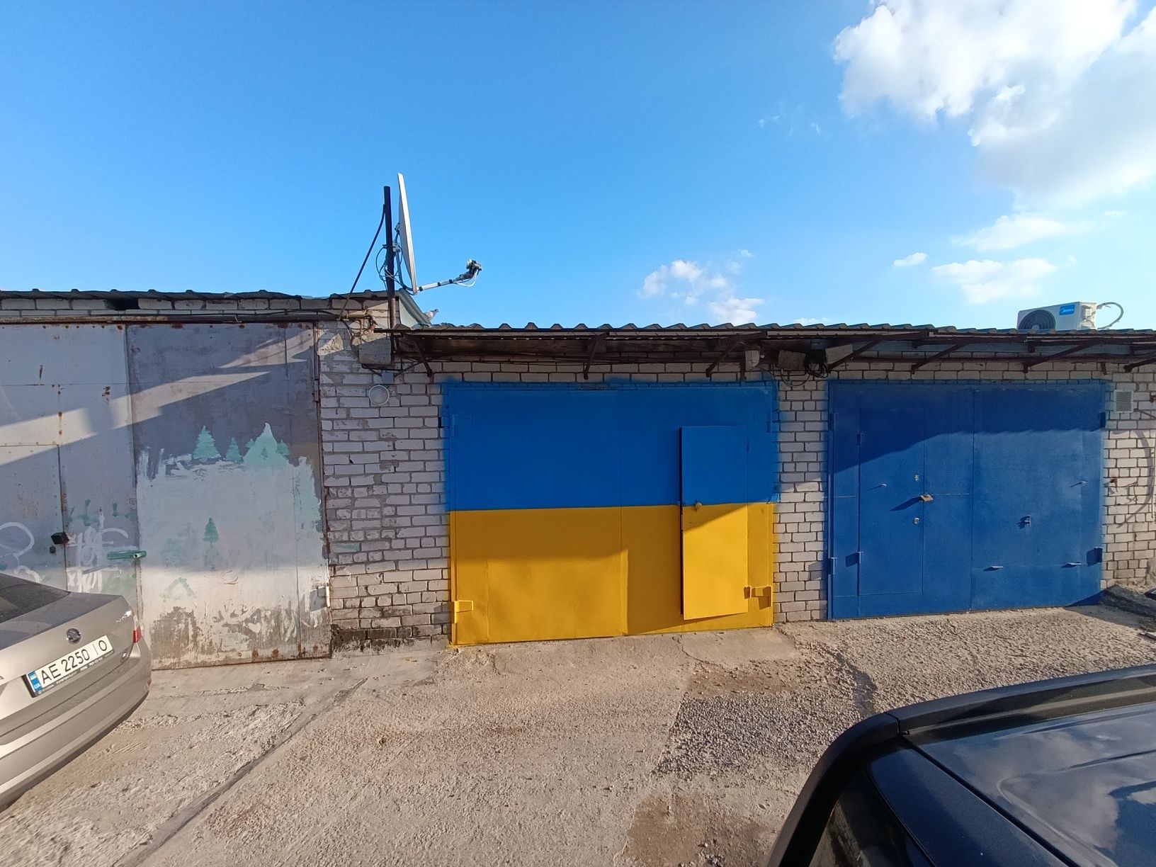 Продам гараж в отличном месте!Днепр,сразу за ж/м Лев-ый,3