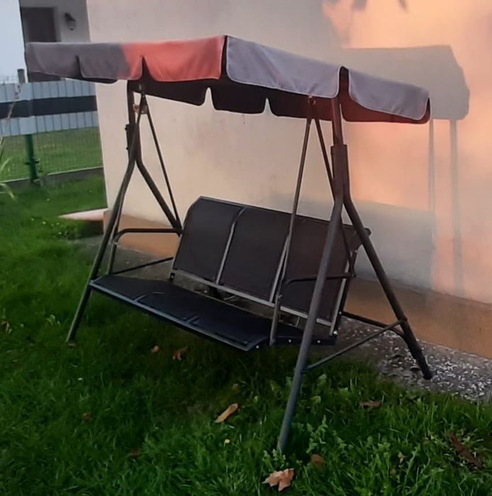 Huśtawka ogrodowa! Jak nowa! 3 osobowa!