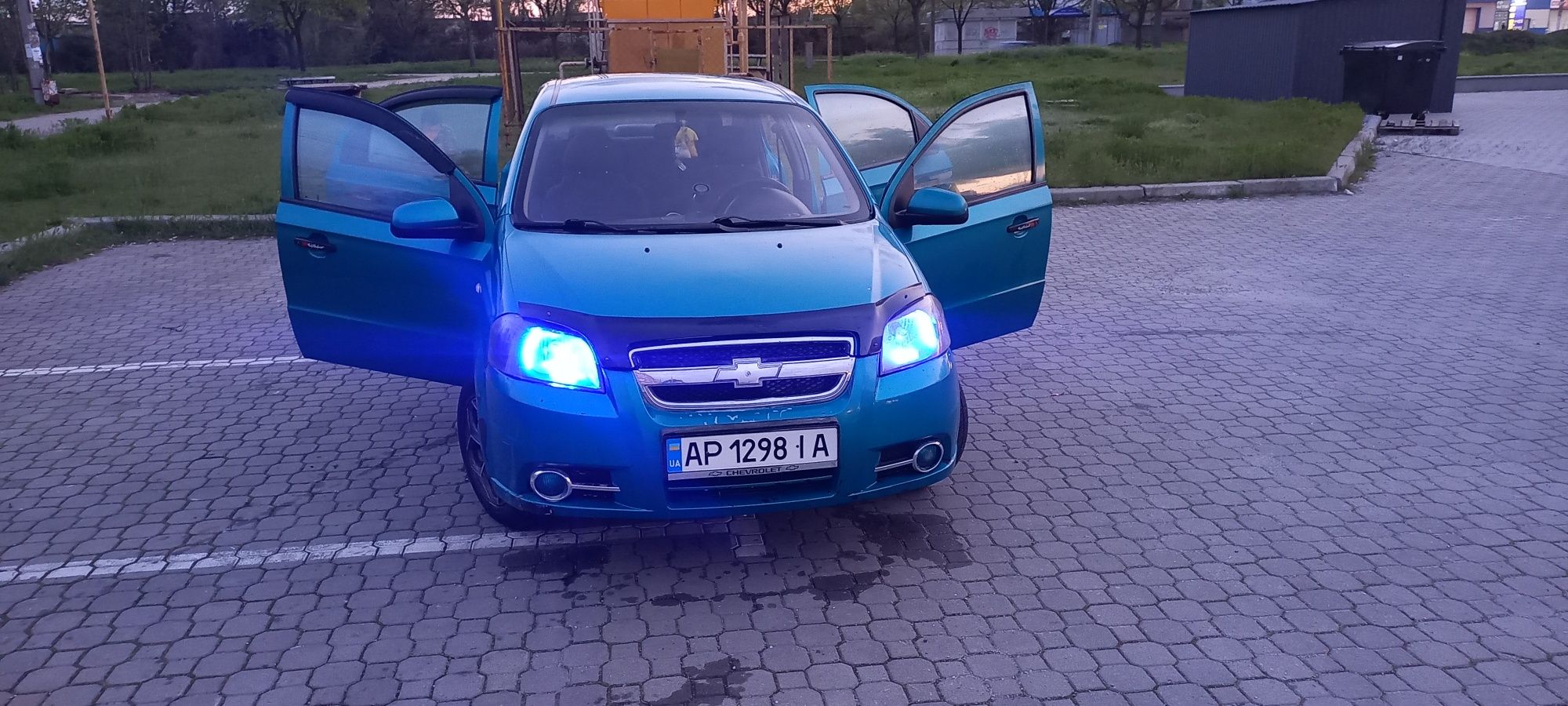 Срочно Chevrolet aveo