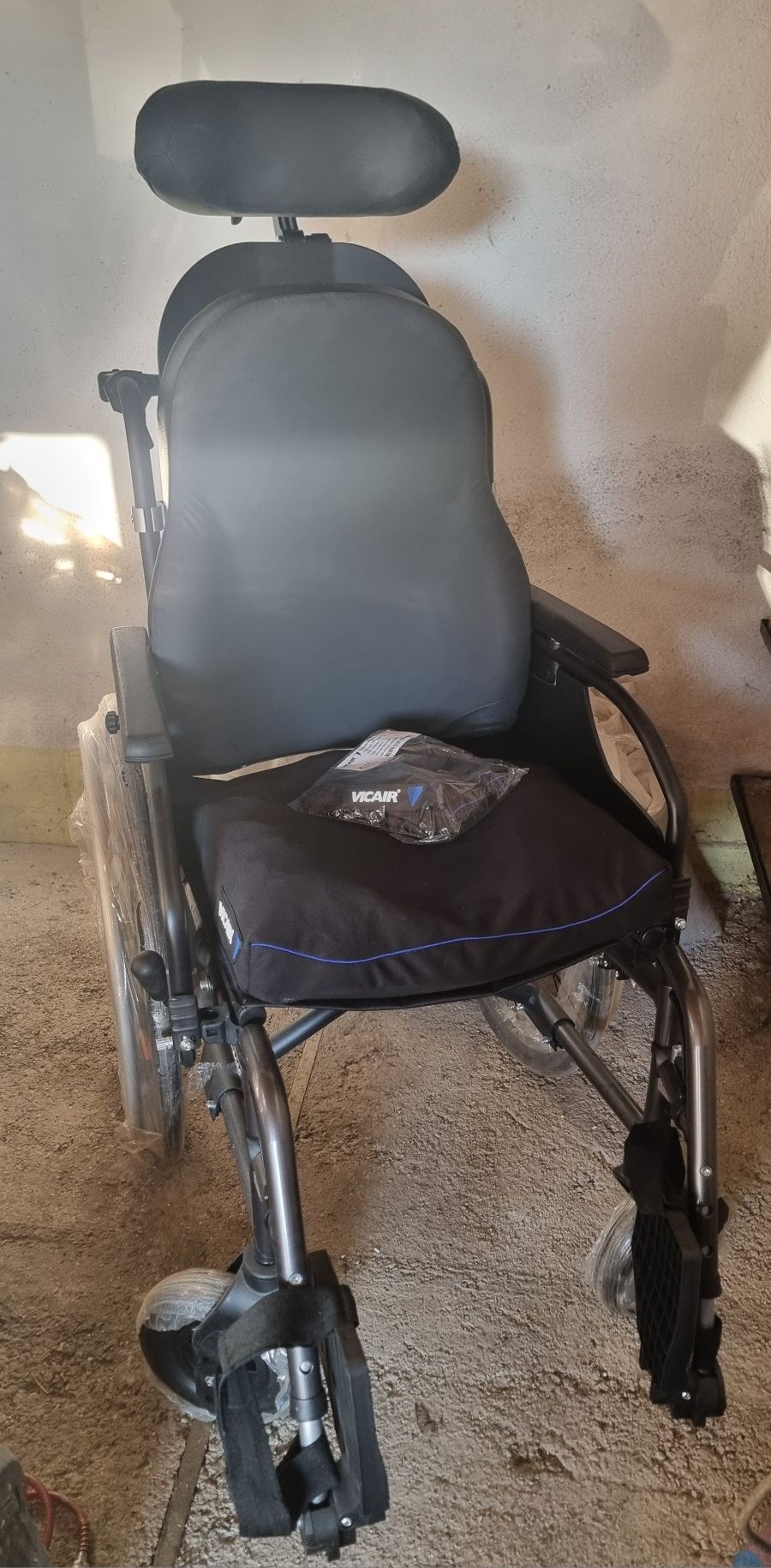 Wózek inwalidzki Vermeiren D200