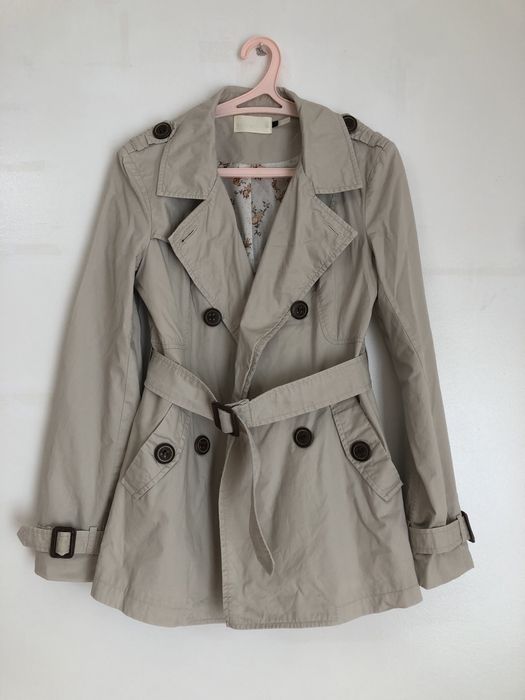 Vendo diversas peças de roupa e um bolsa