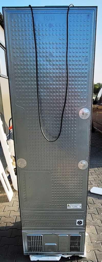Lodówka SAMSUNG RB38T672CS9 NoFrost Srebrna