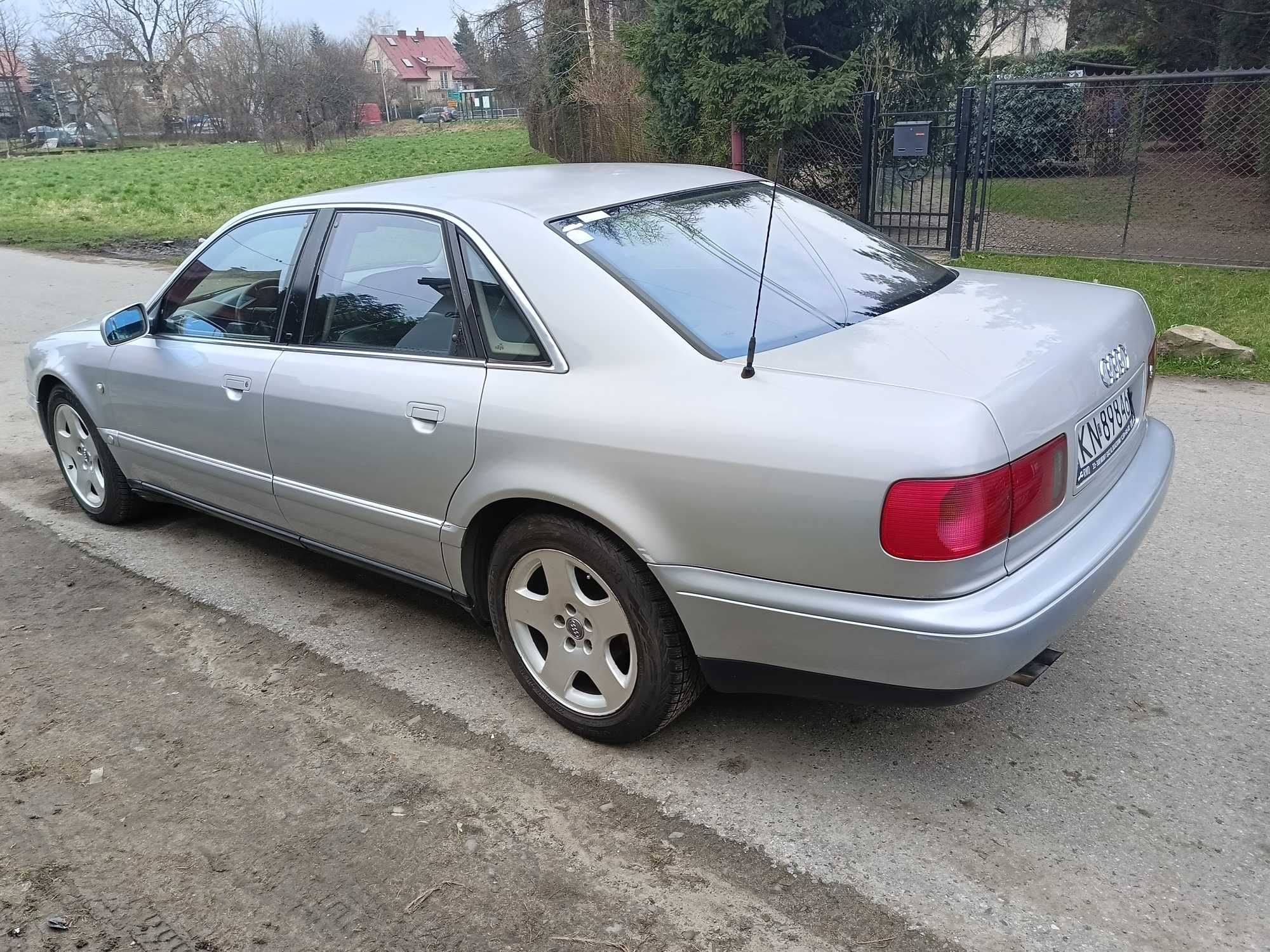 Audi A8 D2 4.2 Quattro 1994r książka serwisowa dobra na klasyka