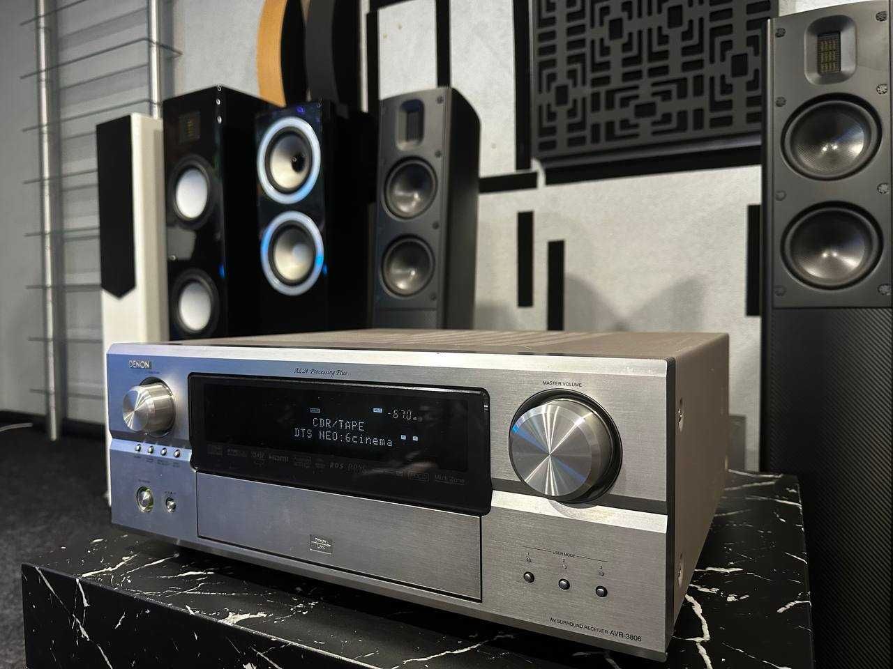 AV-Ресивер Denon AVR-3806