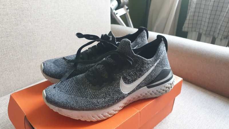 Nike epic react flyknit oreo 42,5