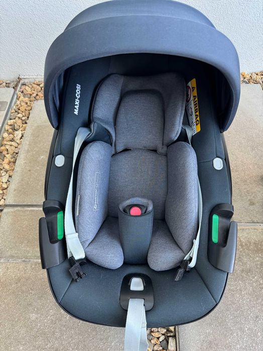 Maxi-Cosi Carrinho de Passeio Ultracompacto + Cadeira Auto Pebble 360