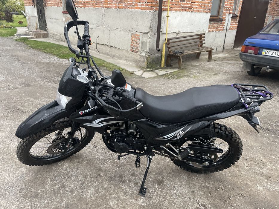 Продам крос в хорошому стані