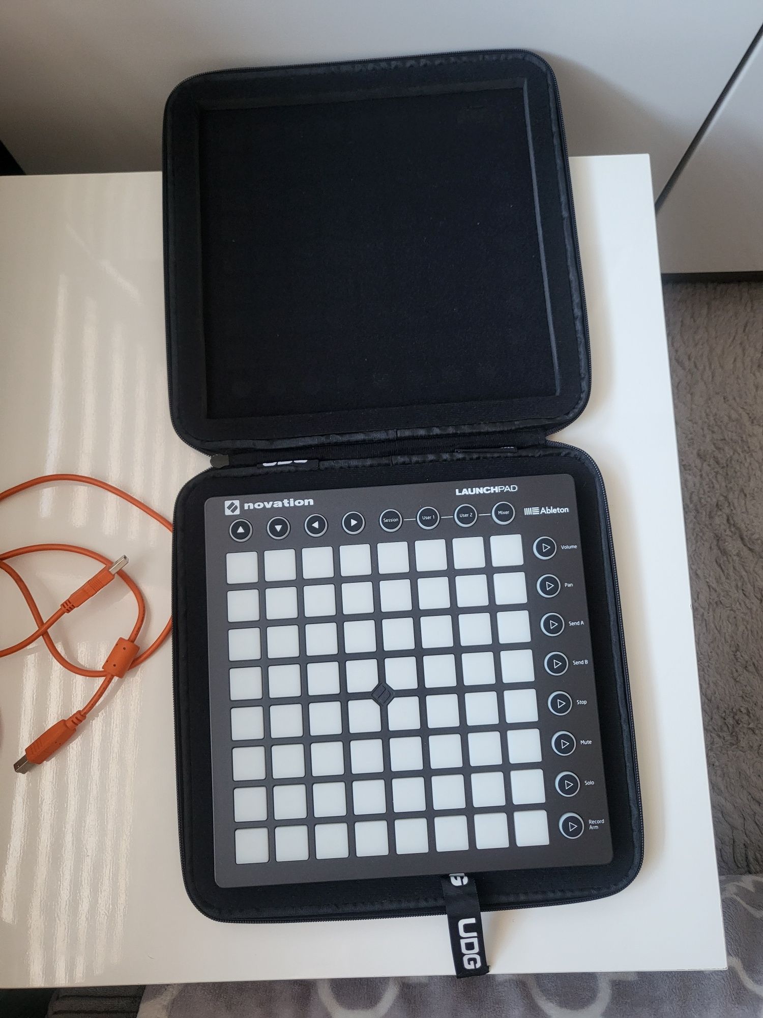 Lunchpad Novation stan bdb ,etui udg