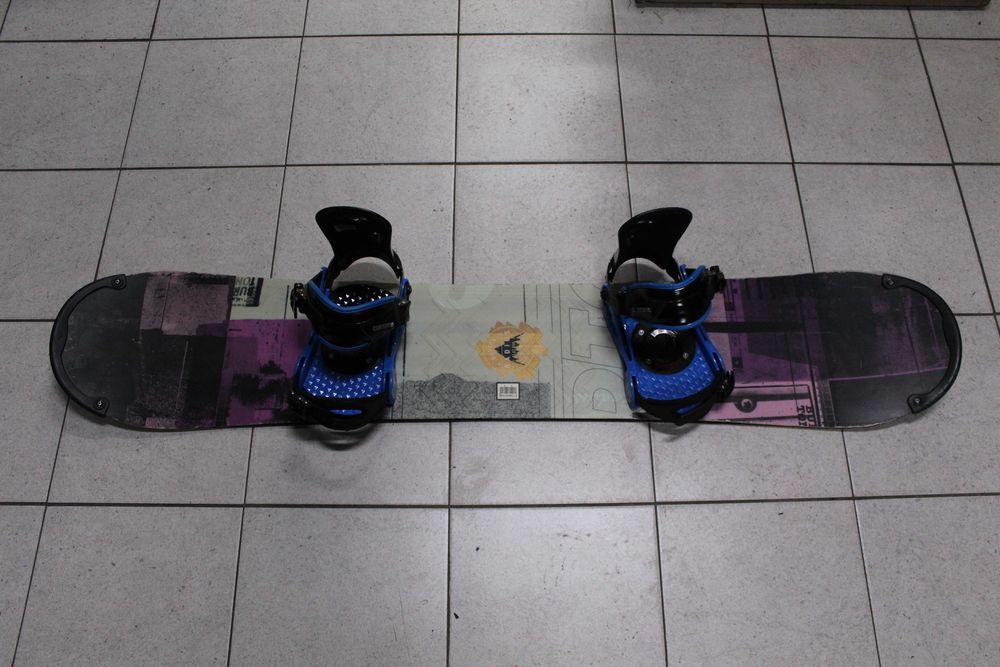 Deska Snowboard BURTON RADIUS 140 cm + Wiązania BURTON