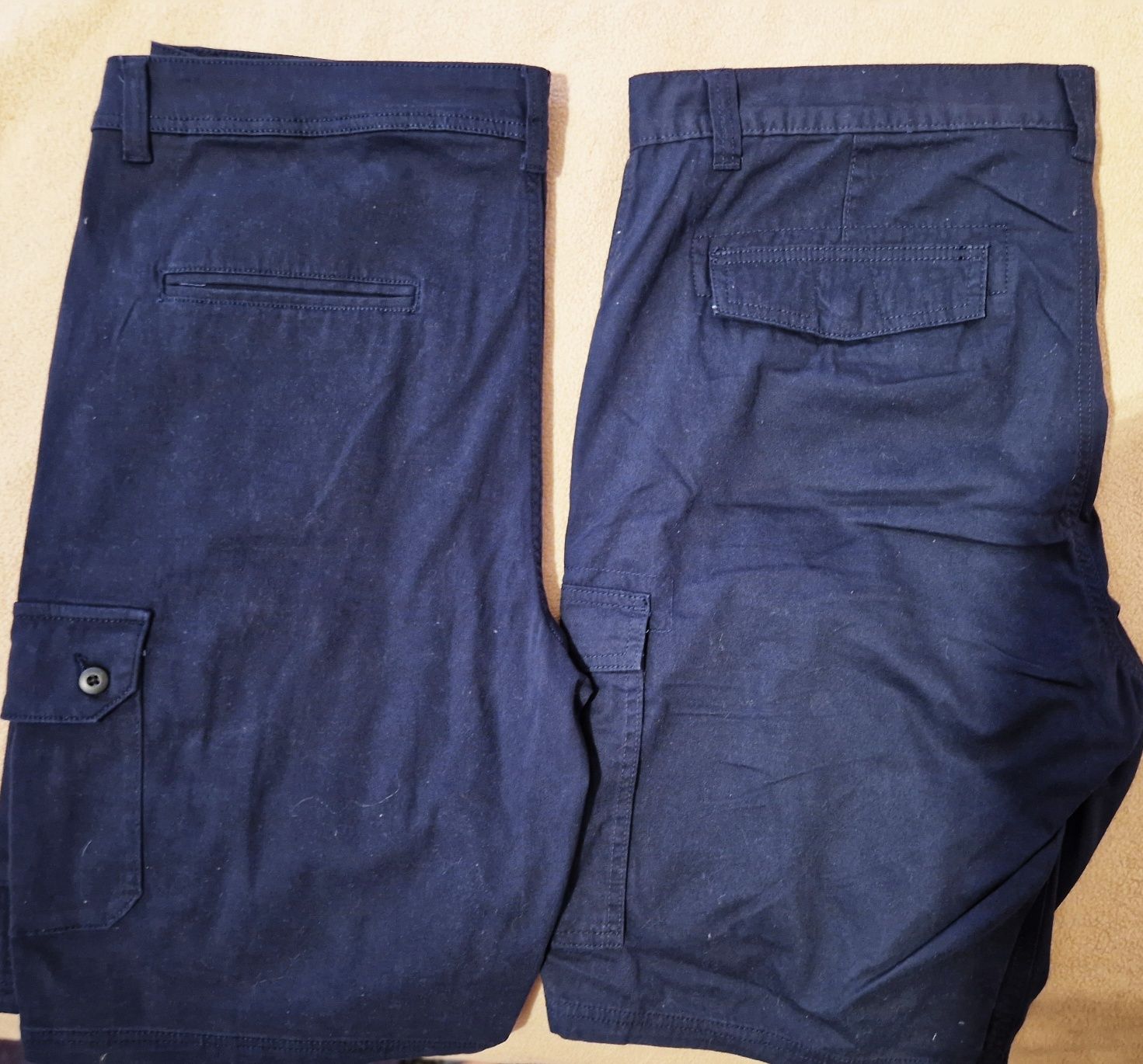 Bermudas novas  com bolsos laterais
Novo por estrear
N 48 L
N 50 Xl