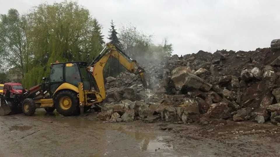 Wyburzenia rozbiórki budynków obiektów wywóz gruzu