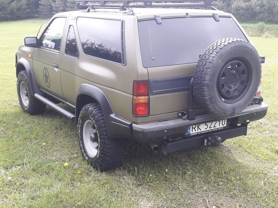 Nissan Terrano 1