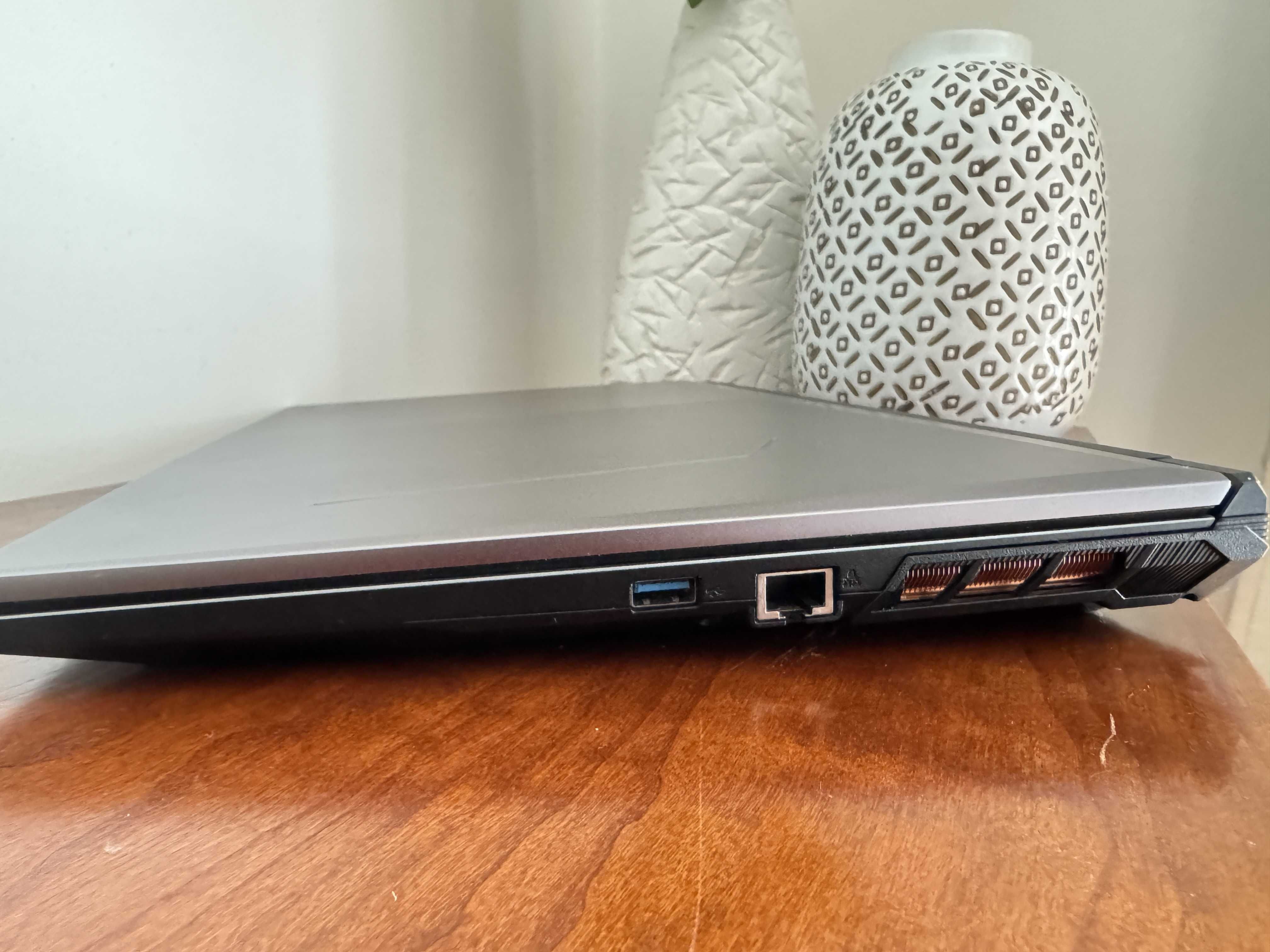 PcCOM Revolt 4060 17.3"FullHD|i7-13700H|32GB Ram|Ssd 1TB|RTX4060 8Gb|