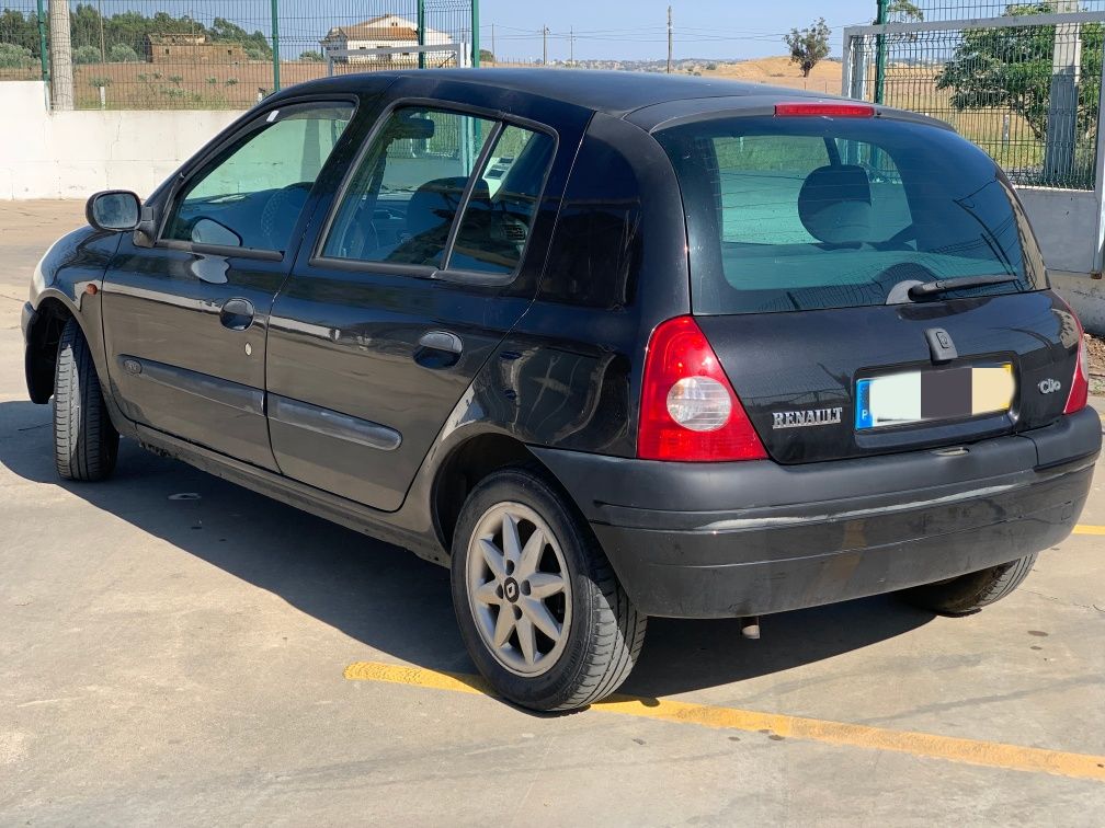 Renault Clio 1.2 Económico