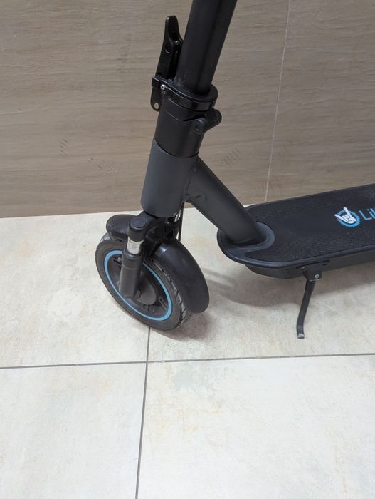 Продаю електросамокат Like.Bike.