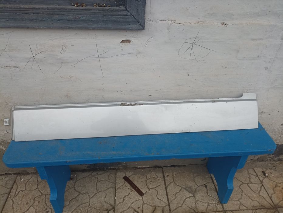 Планка подвески дверей транспортер т5