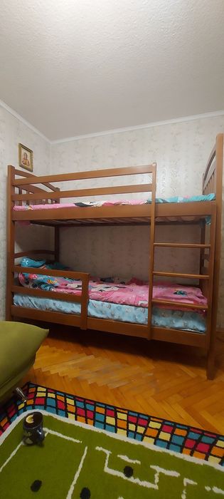 Детская двухъярусная кровать