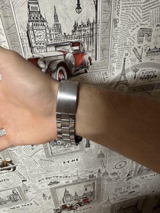 Продам годинники стильні