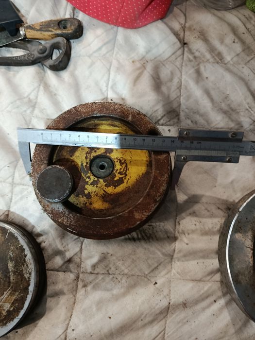 Запчастини заточний станок 3е642 3м642 3б642 бабка головка штурвал