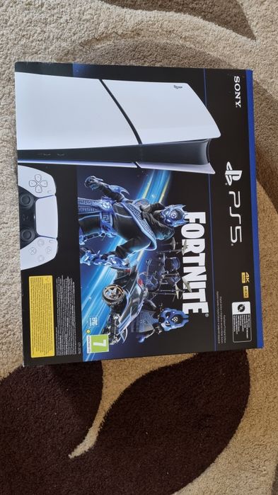 Продам Playstation 5 Slim 1tb