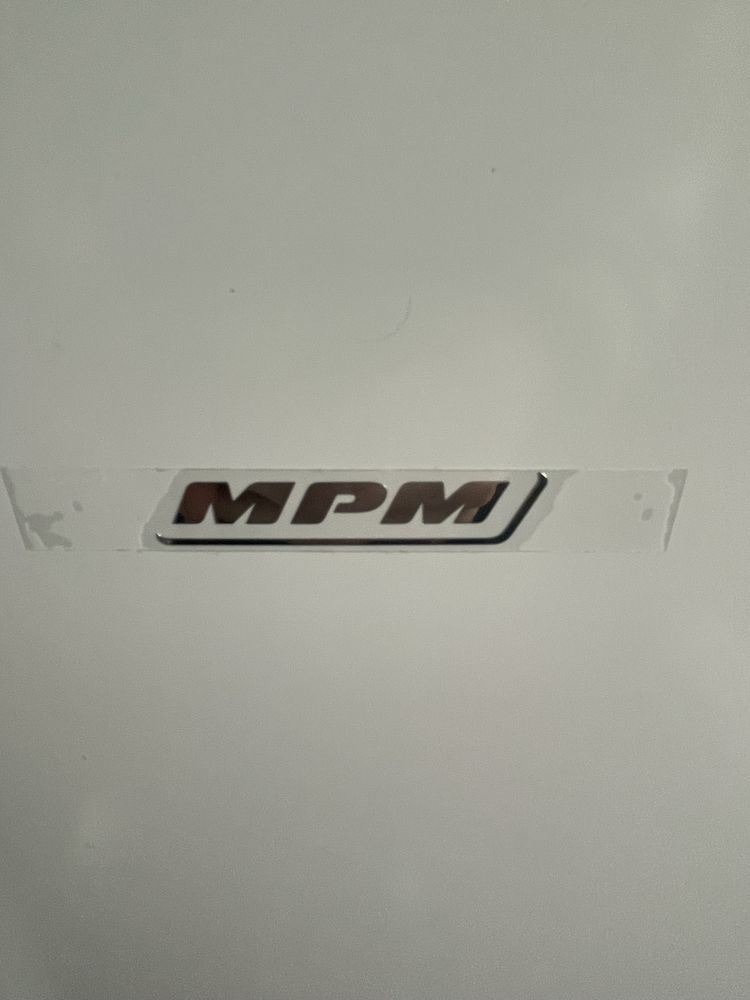 Холодильник MPM майже некористувались