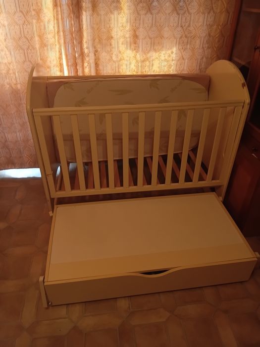 Дитяче ліжко до 3-х років