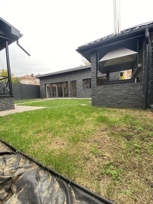 Продаж таунхауса з частковим ремонтом, Чайка