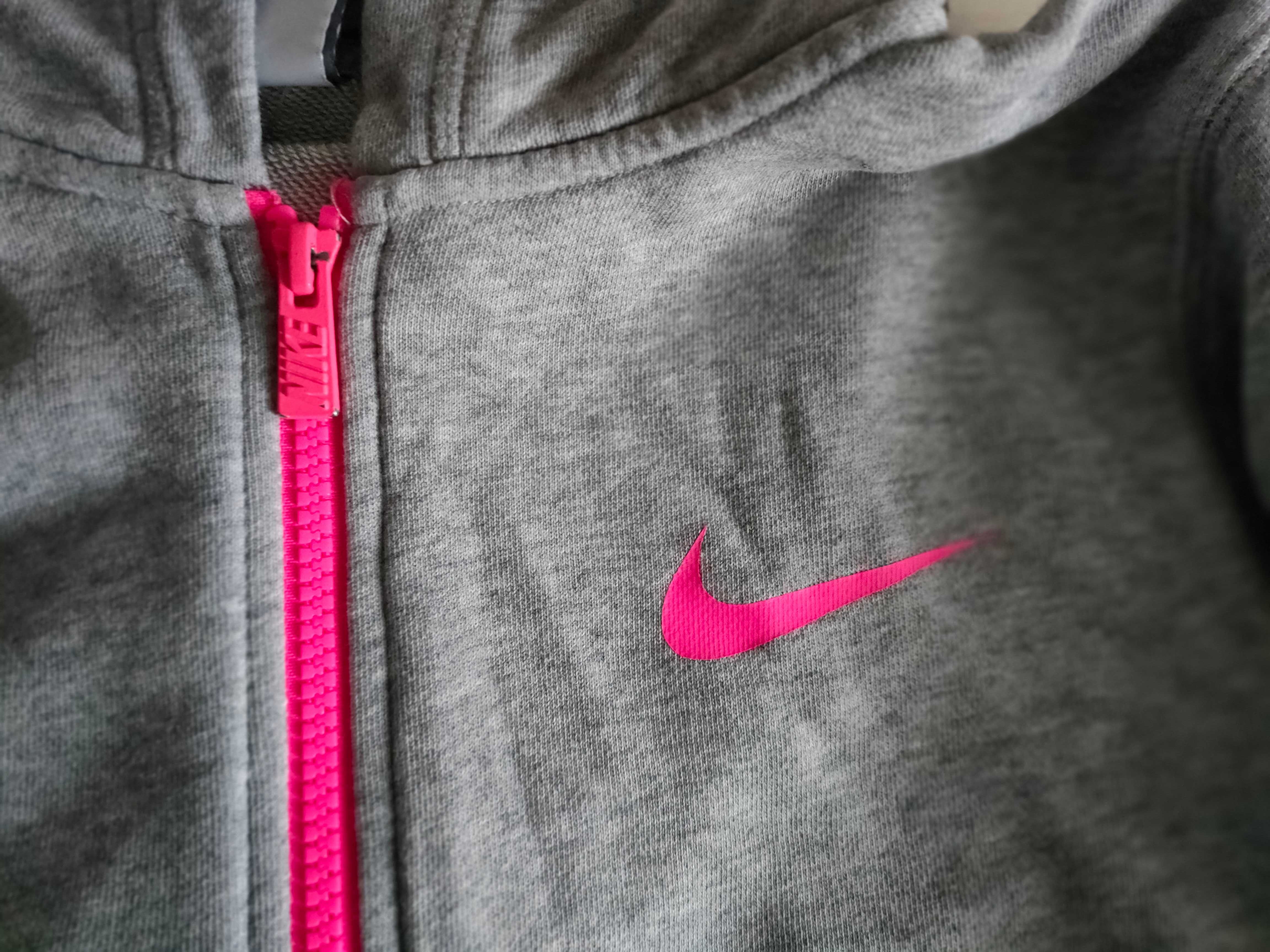 świetna rozpinana  bluza NIKE na wiosnę , super stan