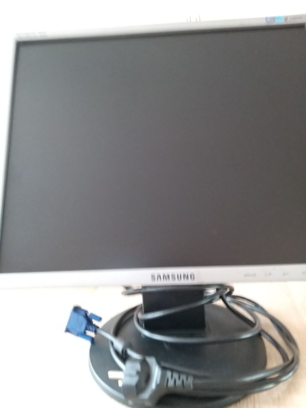 Monitor Samsung 19 cali