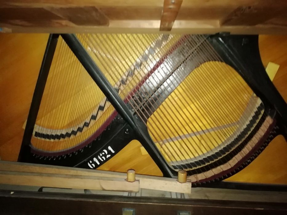 Продам пианино "August Forster"