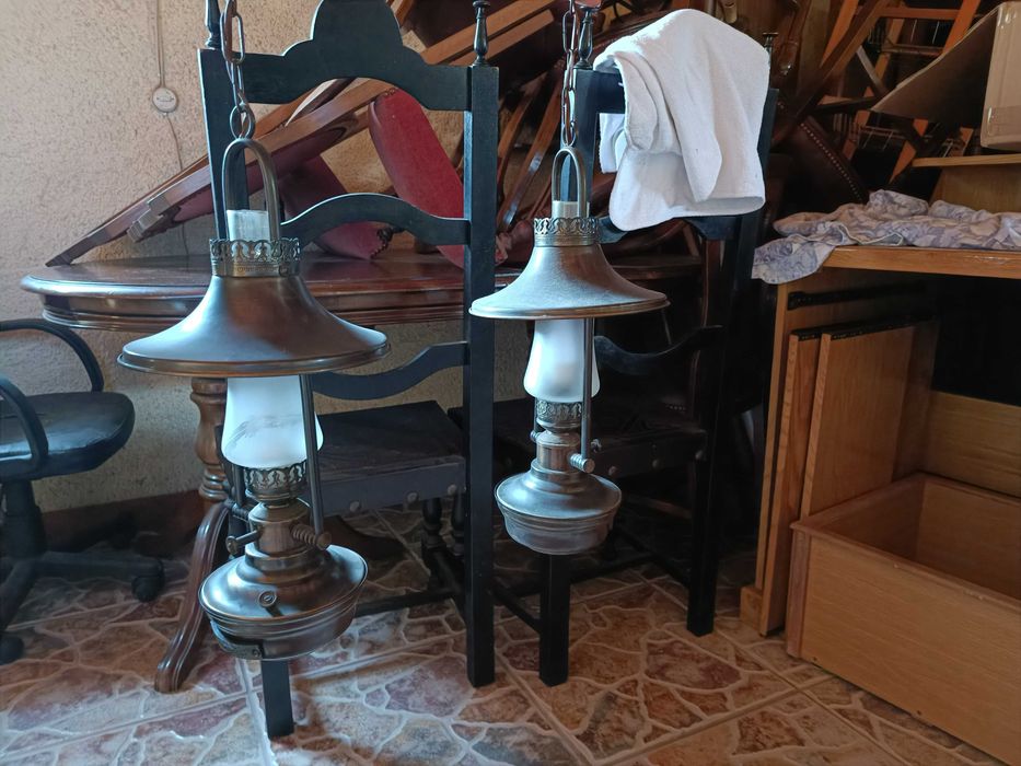 Vários candeeiros vintage