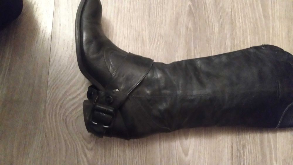 Чоботи ковбойські