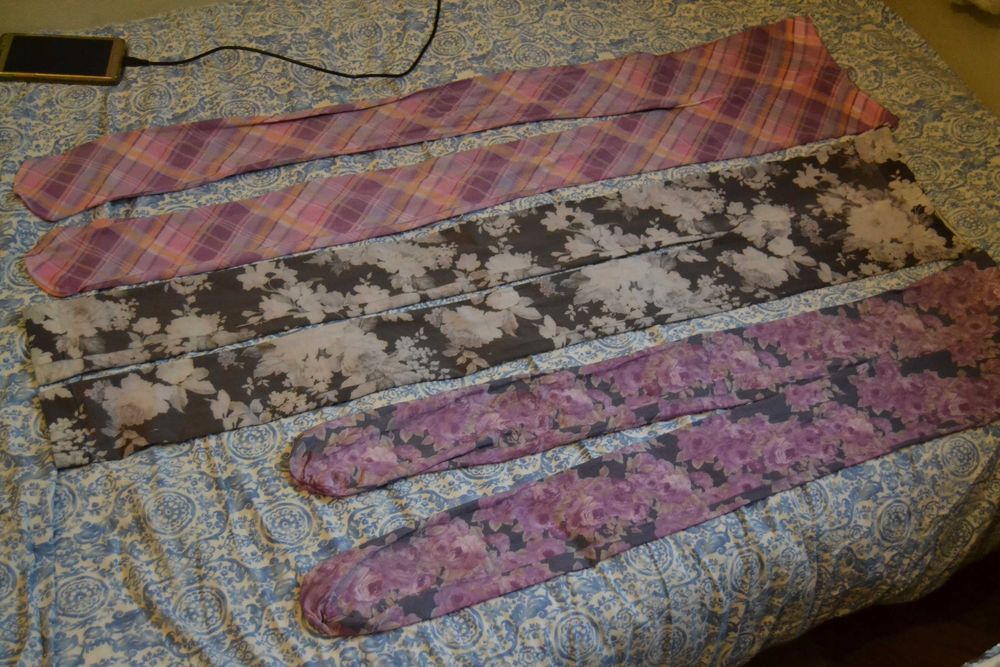 Mocne rajstopy w różowo - żółtą kratkę