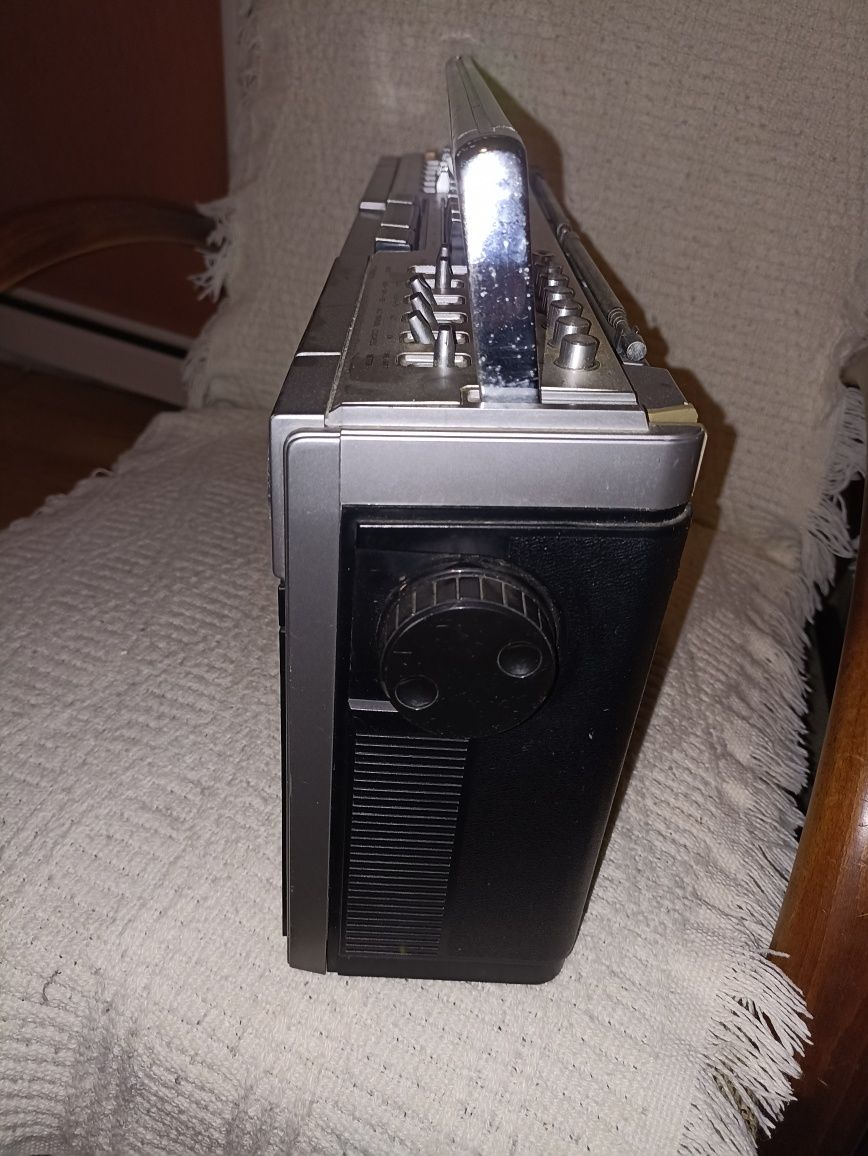 Sharp GF 9090 Boombox Vintage