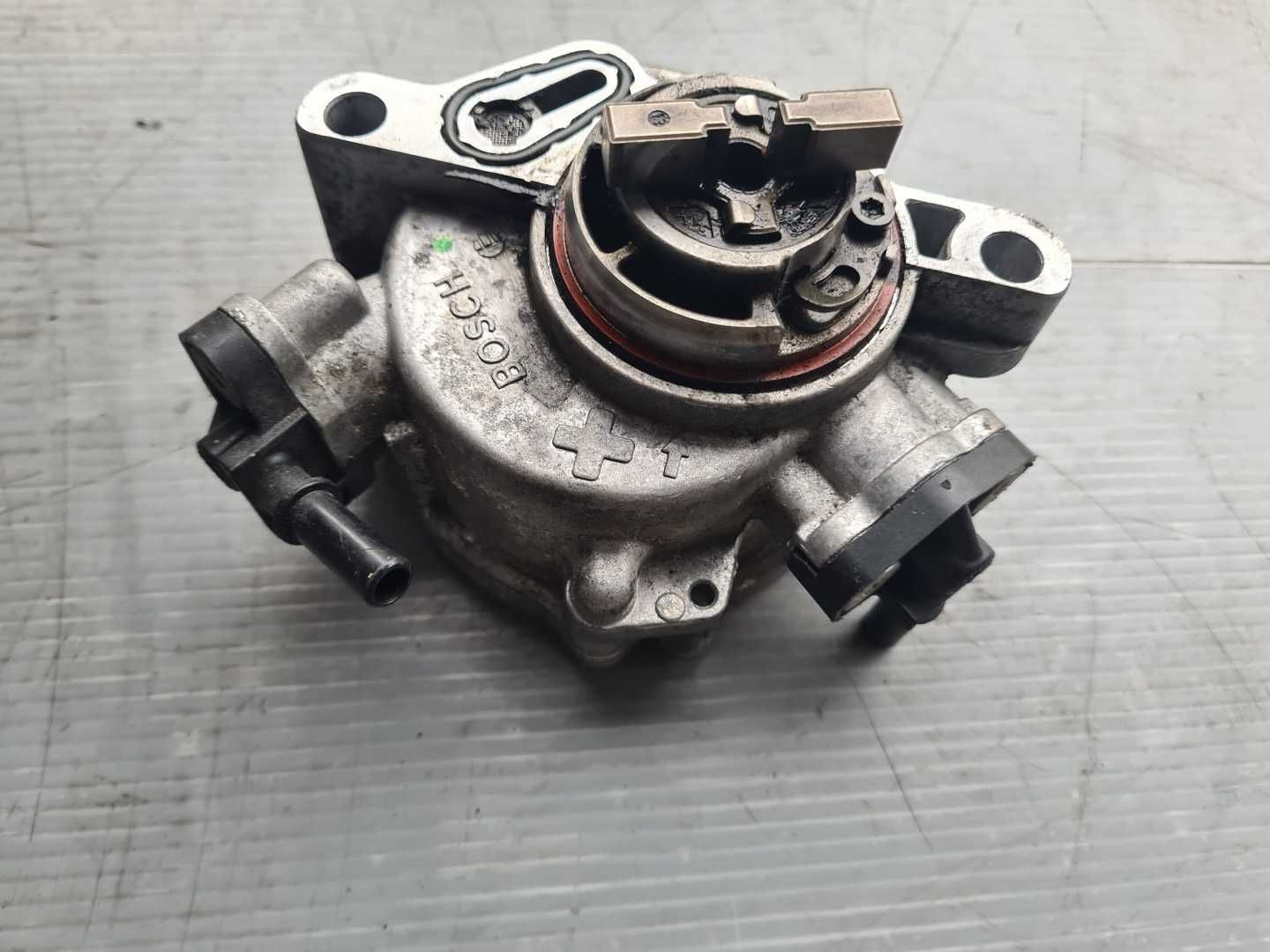 Pompa Vacum 1.6HDI E-HDI Ford Peugeot Citroen Toyota Opel 98040_21880