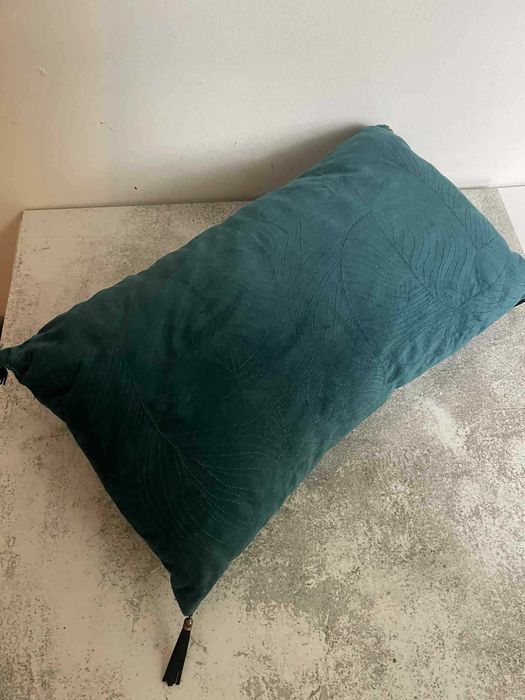 Ozdobna poduszka butelkowa zieleń zielona