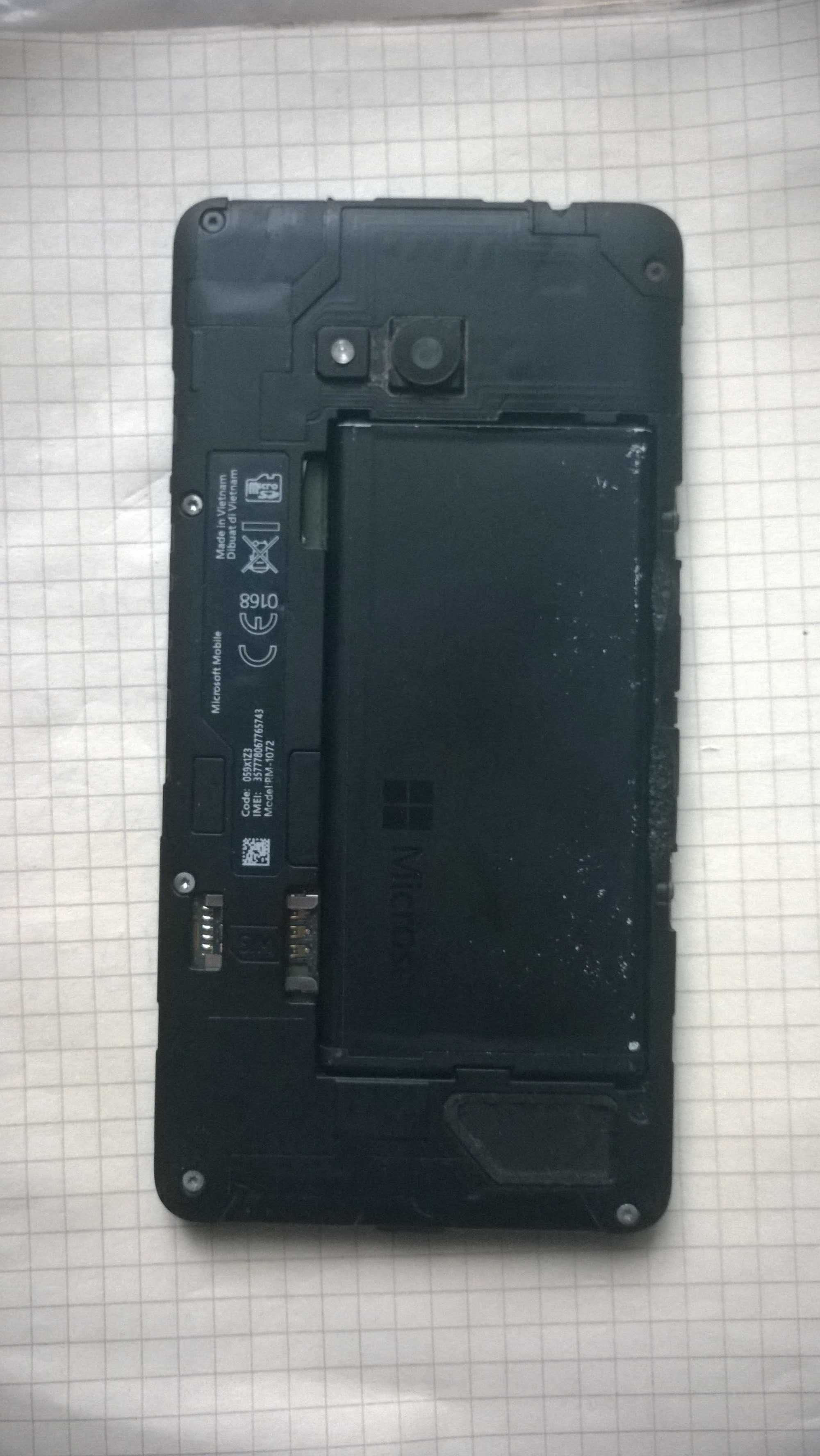 Nokia Lumia 640. Заблокирована под оператора.