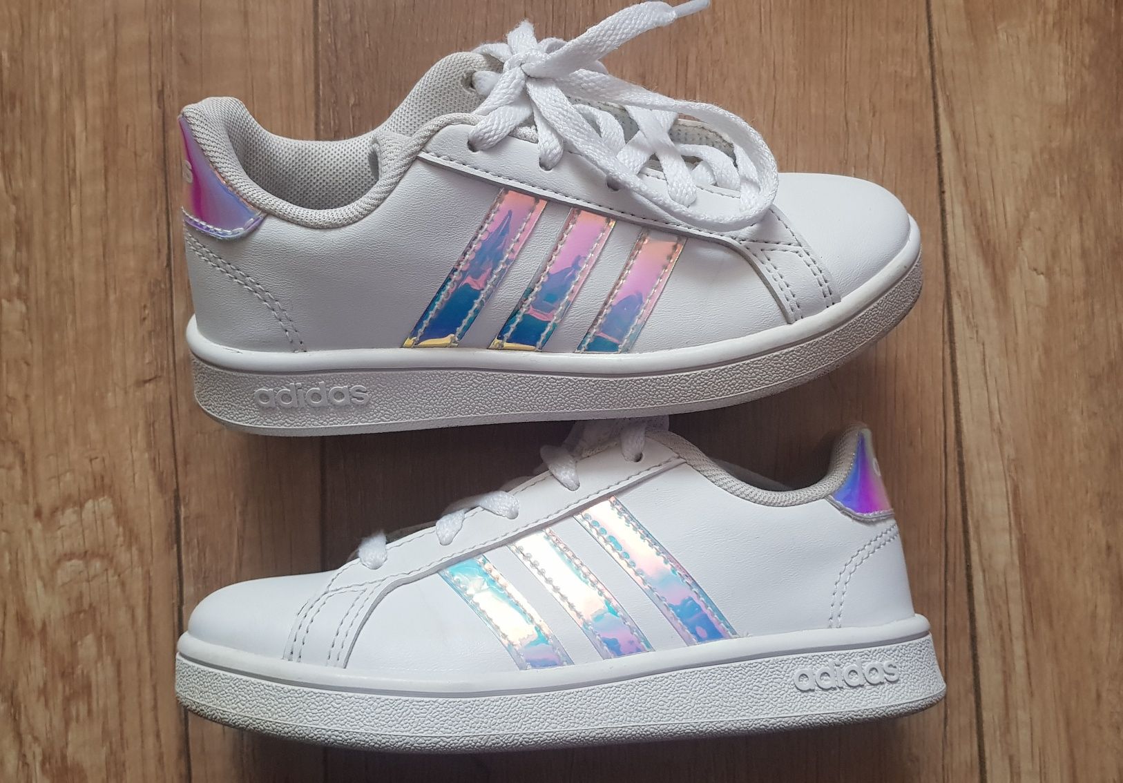 Adidas Grand Curt K 28 buty adidasy dziecięce białe holo jak nowe