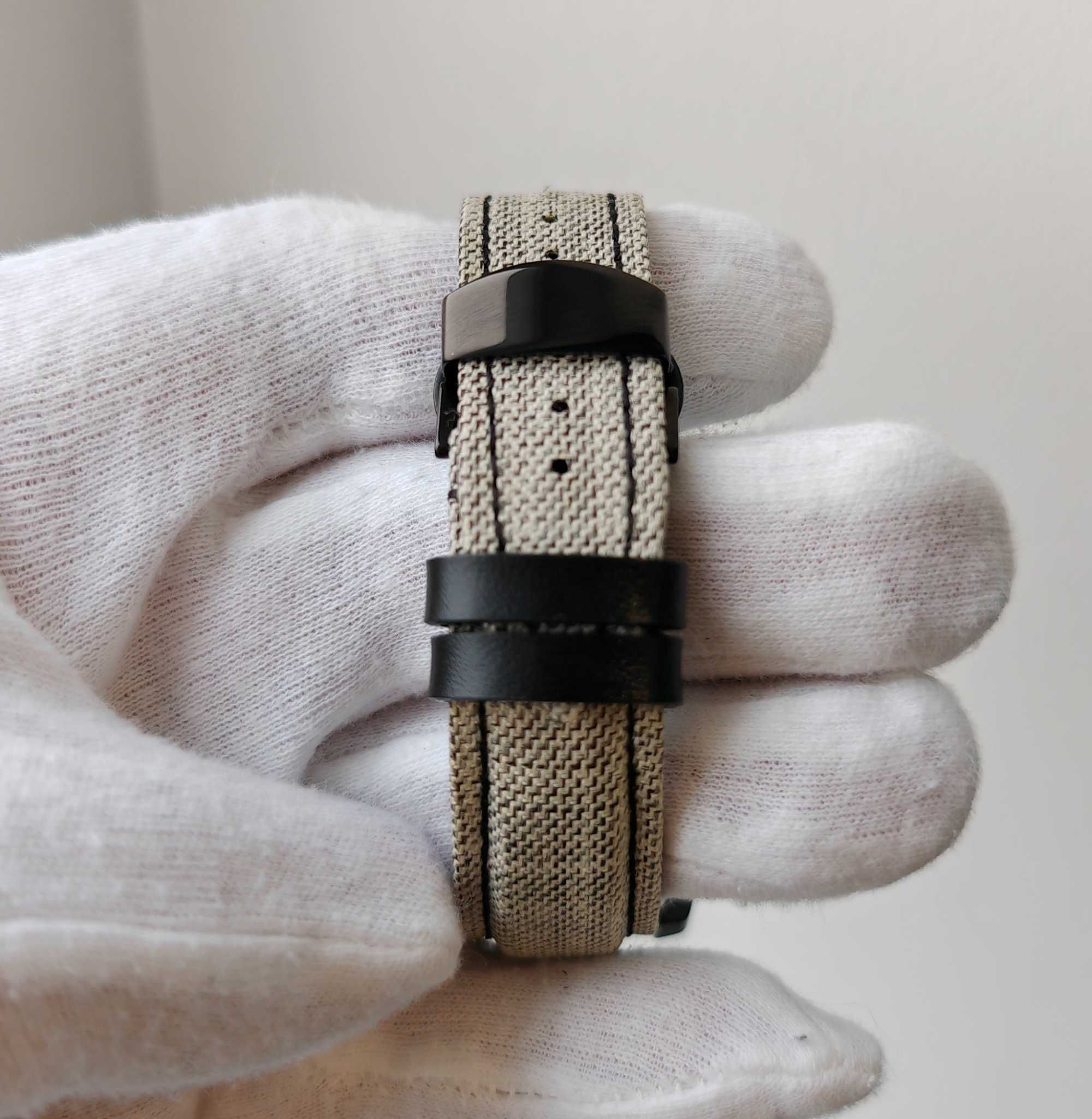 Чоловічий годинник CHANEL J12 Marine 300m 42mm H2558 Black Automatic
