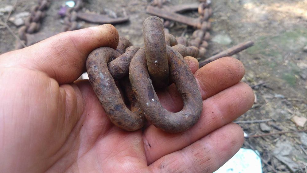 2 łańcuchy rozrzutnika, z plaskownikami, stare, mocne