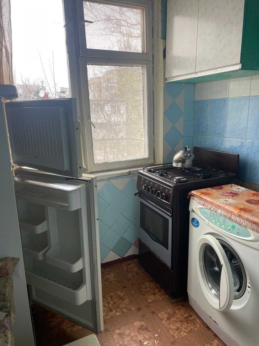 Заболотного/Добровольского, жилая 2 комнатная квартира