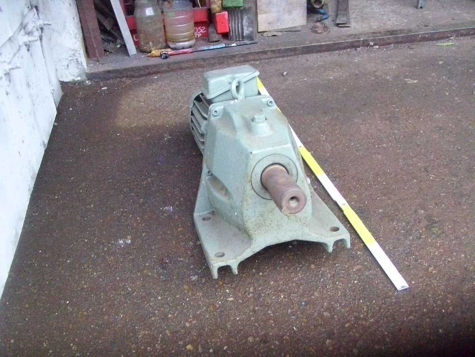 Reduktor ,nowy, motoreduktor do tokarka,frezarka,wiertarka itp.