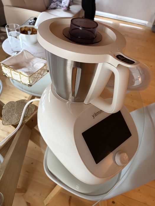 Yammi 3 com todos os acessorios, com pouco uso