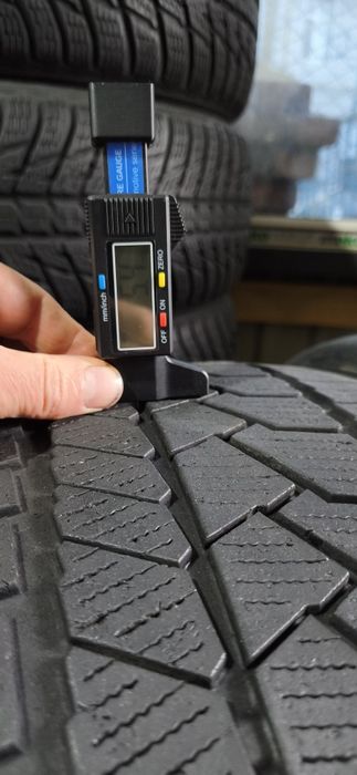 Шини резина зима 265/40 R21 Continental winter contact ts 860s