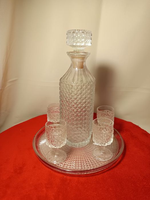 Kryształowa karafka PRL podstawka , kieliszki HSG Ząbkowice